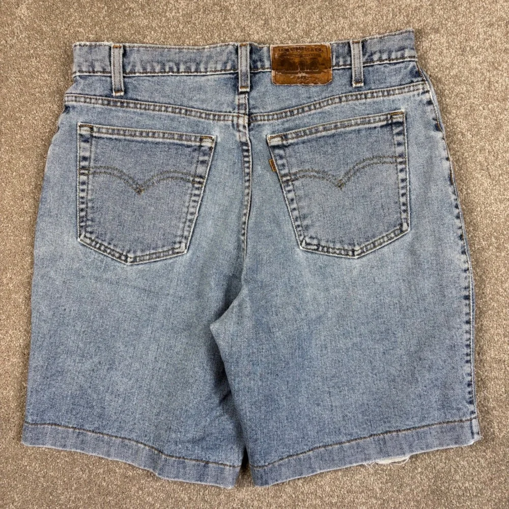 Vintage Levis 545 Loose Fit Denim Shorts Mens 34 Light Wash Orange Tab USA Made